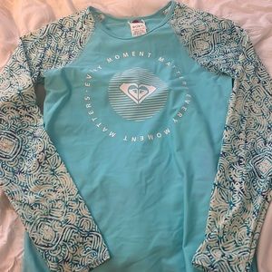 blue roxy sunshirt/ rashguard
